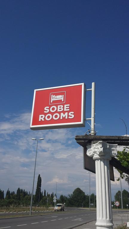 Kazablanka Rooms Aerodrom Susunja Esterno foto